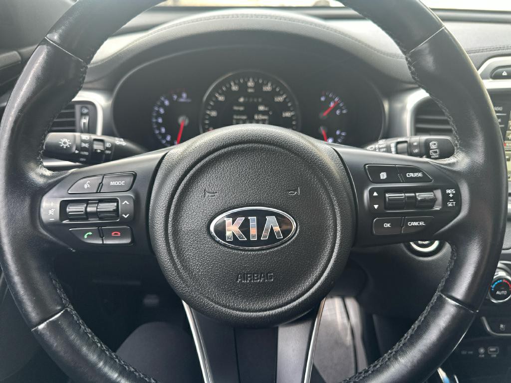 2016 Kia Sorento Image 19