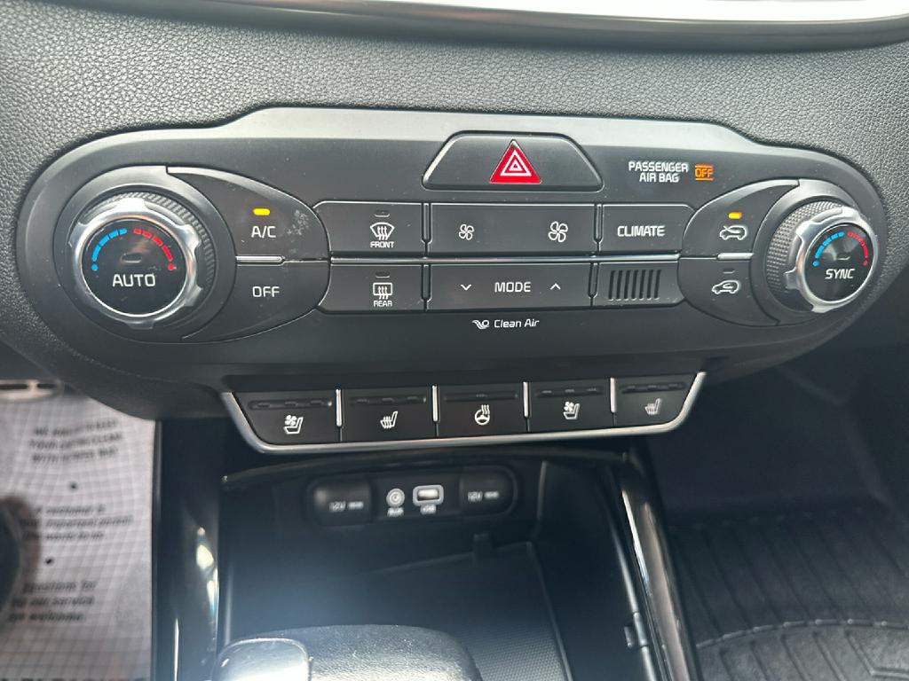2016 Kia Sorento Image 25