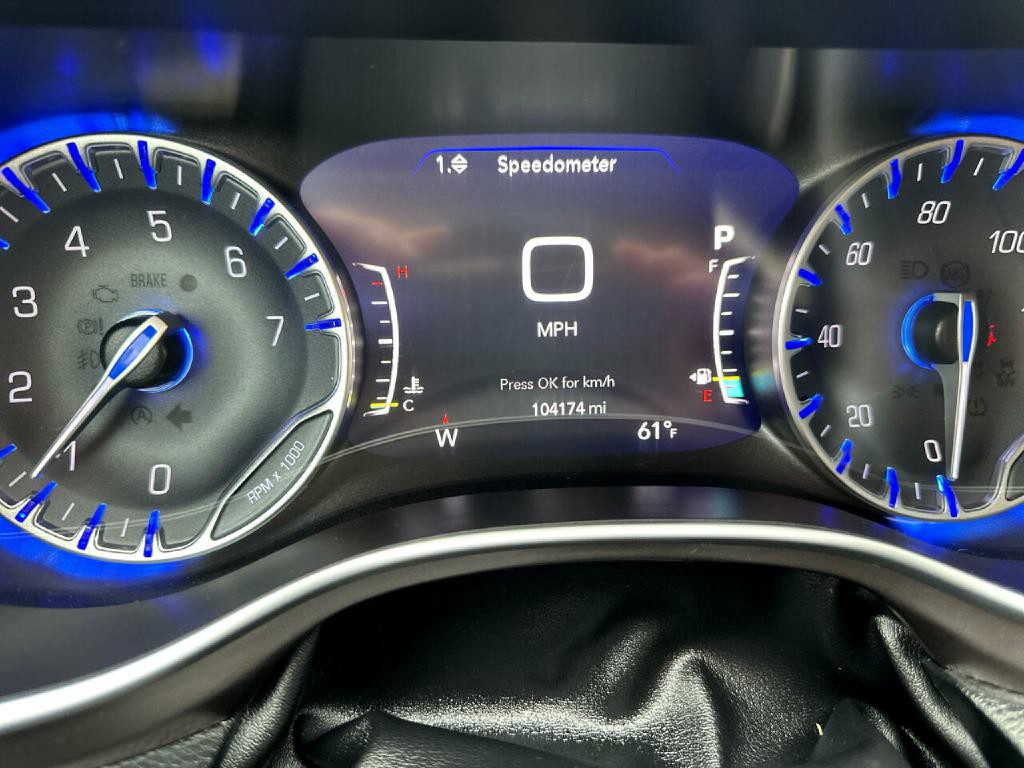 2017 Chrysler Pacifica Image 23