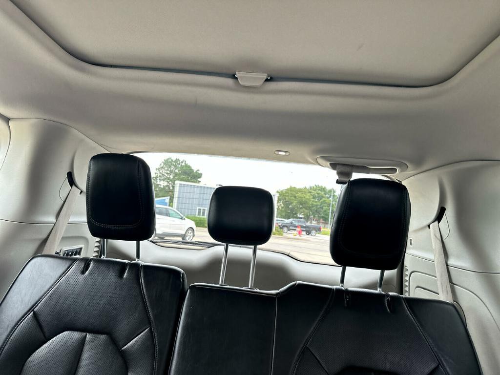 2017 Chrysler Pacifica Image 33