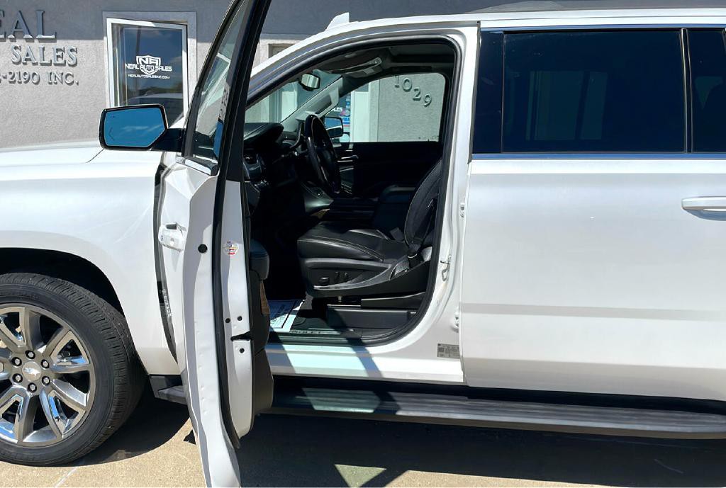2020 Chevrolet Suburban Image 15