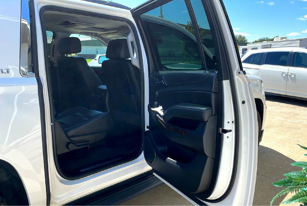 2020 Chevrolet Suburban Image 17