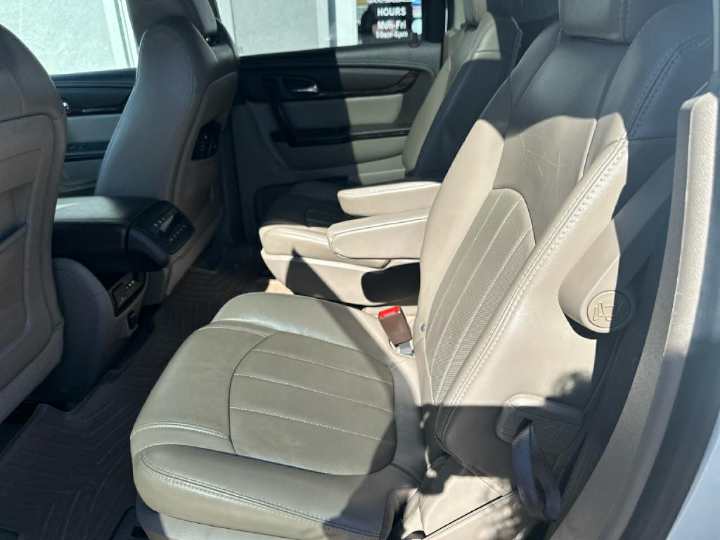 2015 GMC Acadia Image 9