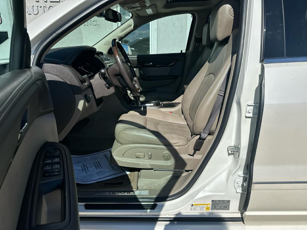 2015 GMC Acadia Image 11