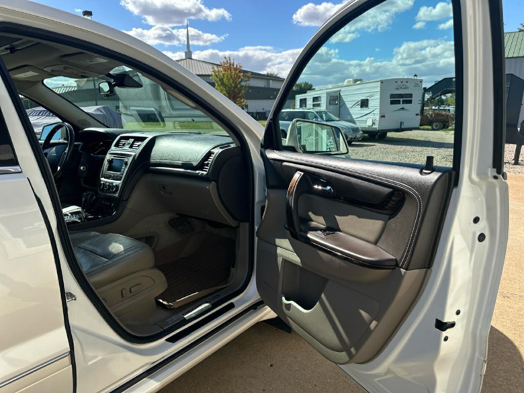 2015 GMC Acadia Image 13