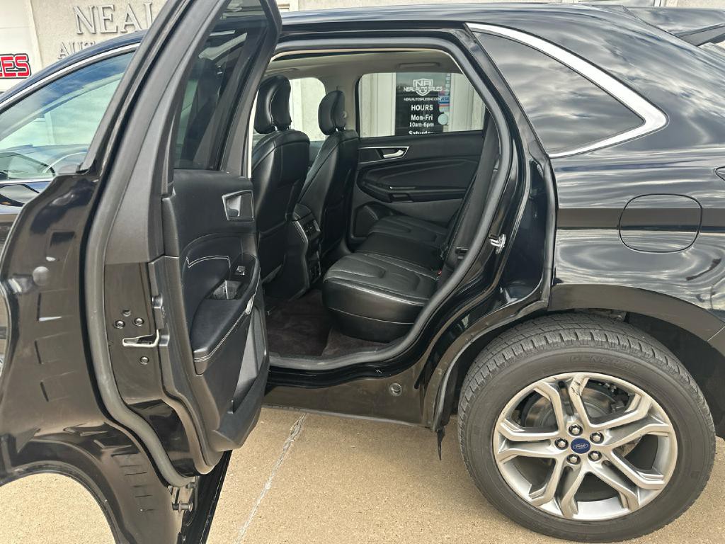 2016 Ford Edge Image 6