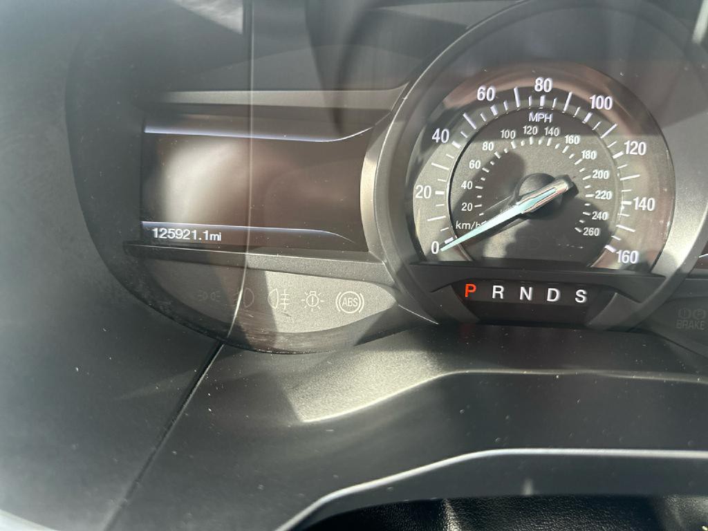 2016 Ford Edge Image 17