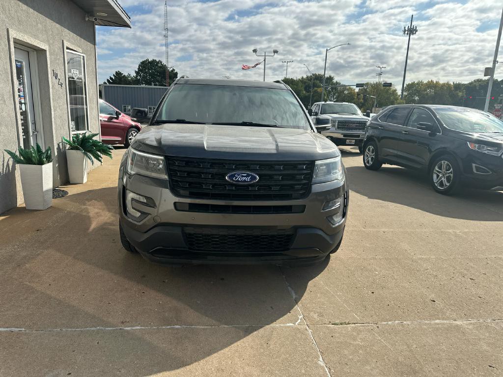 2017 Ford Explorer Image 3