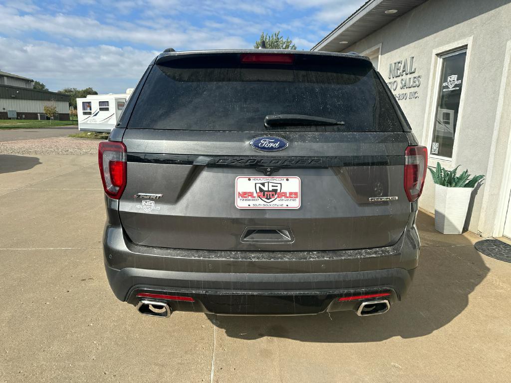 2017 Ford Explorer Image 5