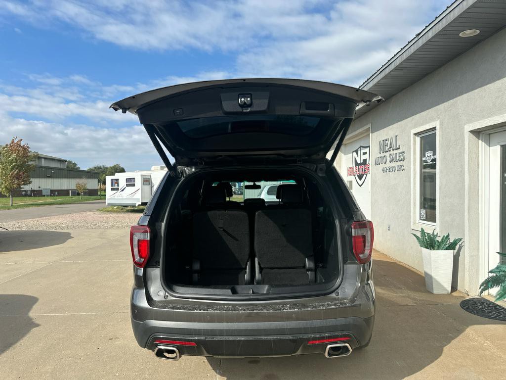 2017 Ford Explorer Image 6