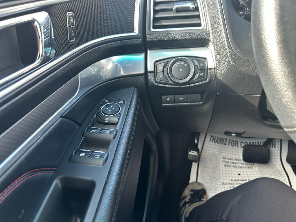 2017 Ford Explorer Image 22