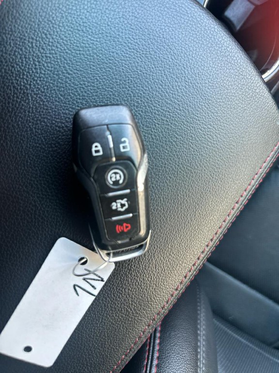 2017 Ford Explorer Image 31