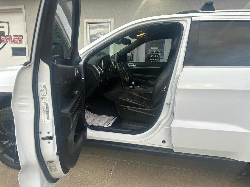 2015 Jeep Grand Cherokee Image 12