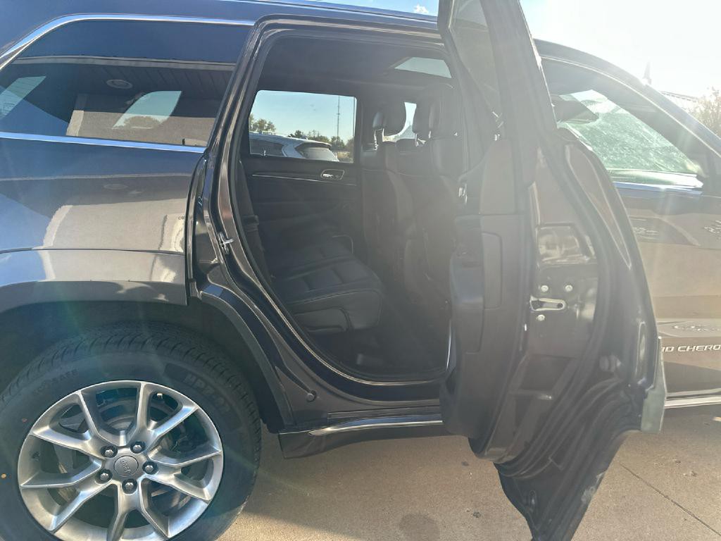 2015 Jeep Grand Cherokee Image 16