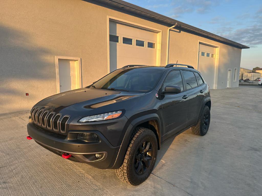 2016 Jeep Cherokee Image 2