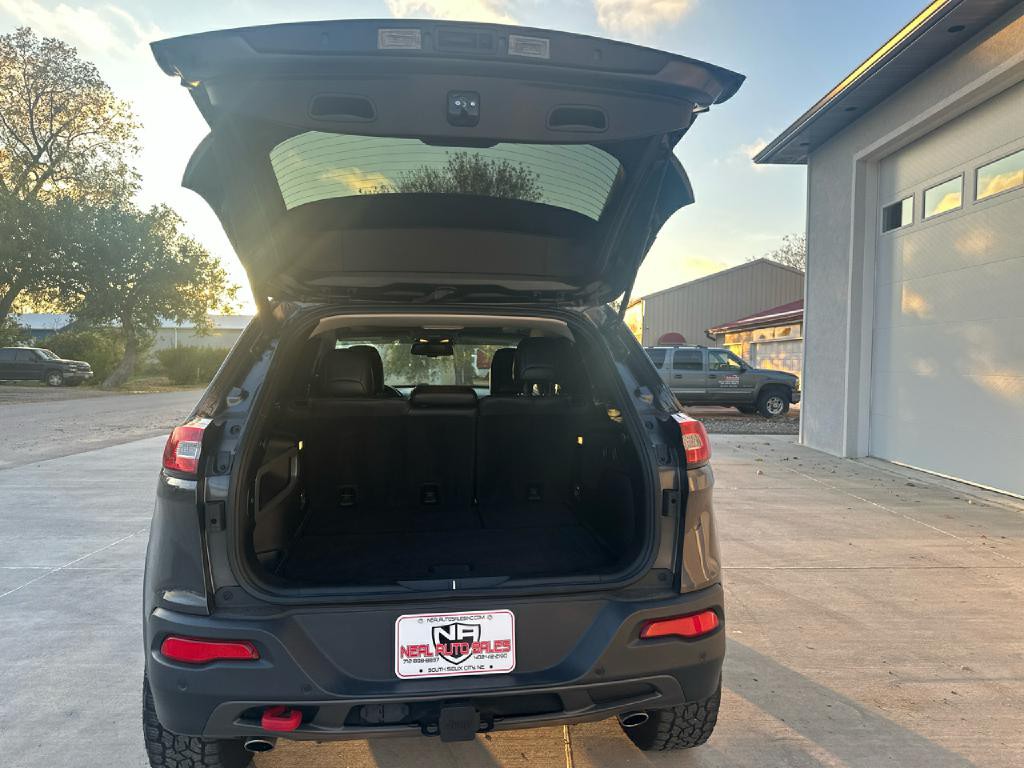 2016 Jeep Cherokee Image 5