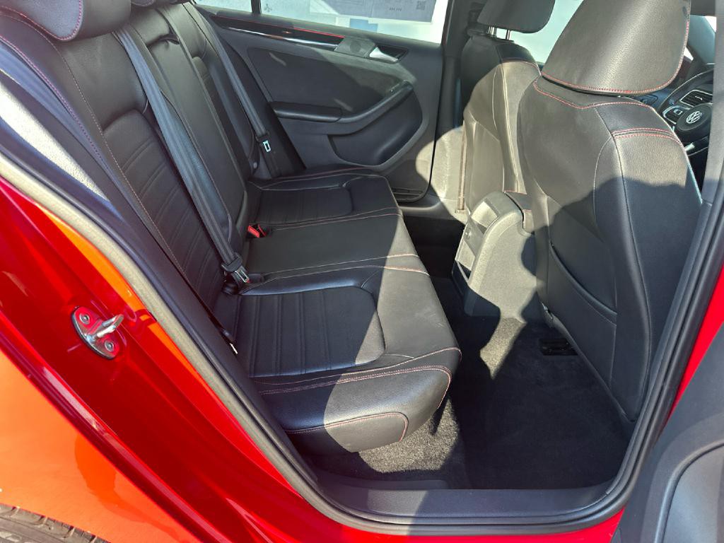 2017 Volkswagen Jetta Image 9