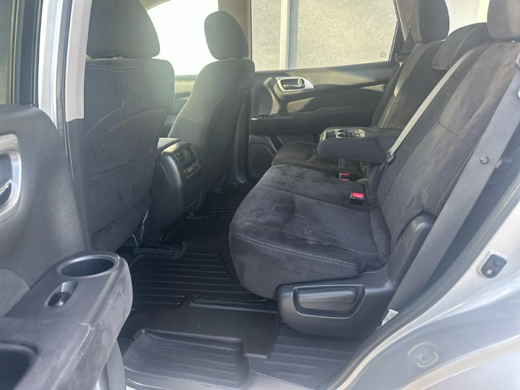2014 Nissan Pathfinder Image 11
