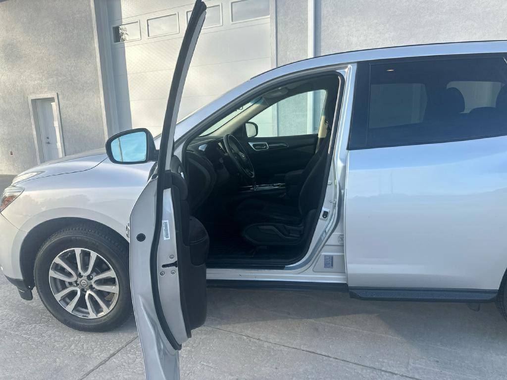 2014 Nissan Pathfinder Image 13