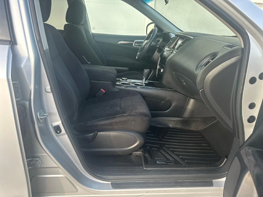 2014 Nissan Pathfinder Image 18