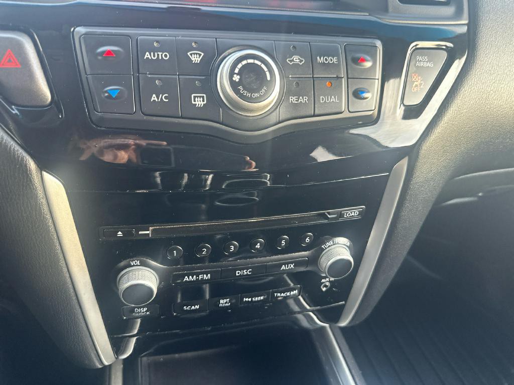 2014 Nissan Pathfinder Image 21