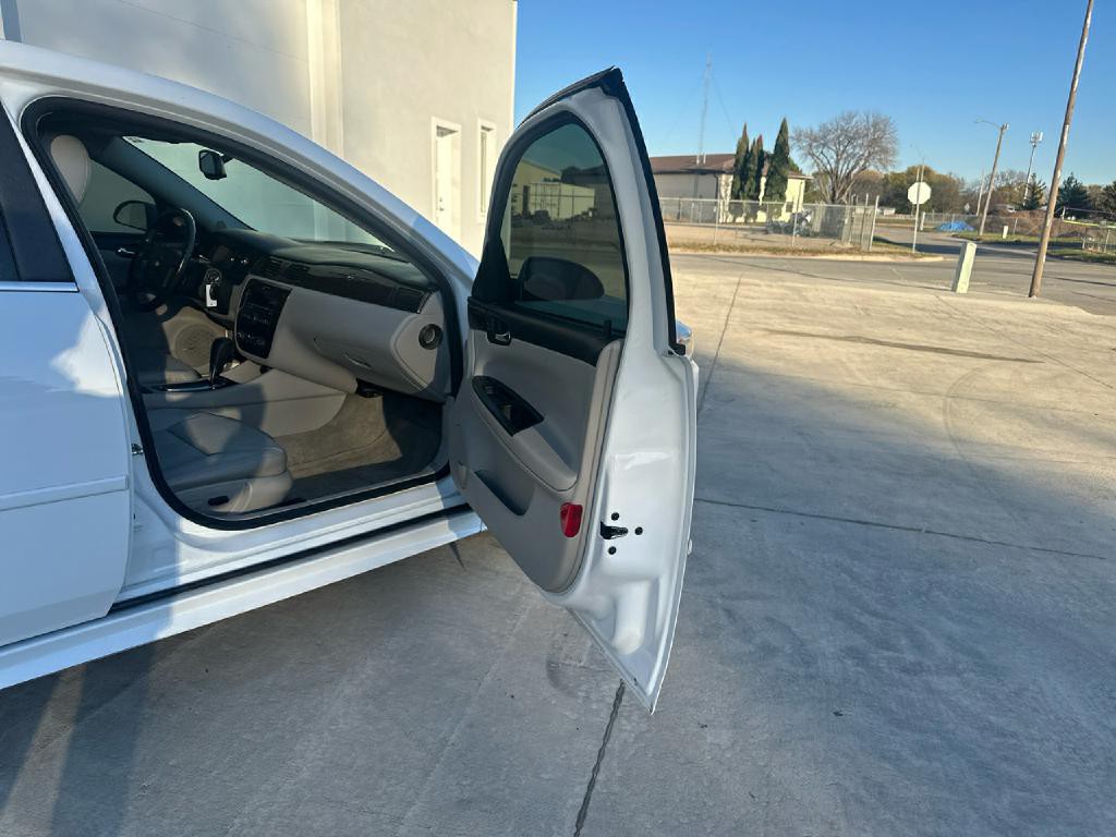 2014 Chevrolet Impala Image 13