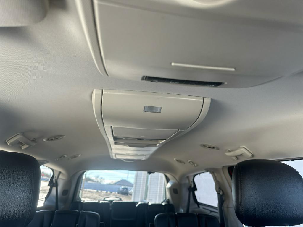 2014 Chrysler Town & Country Image 14