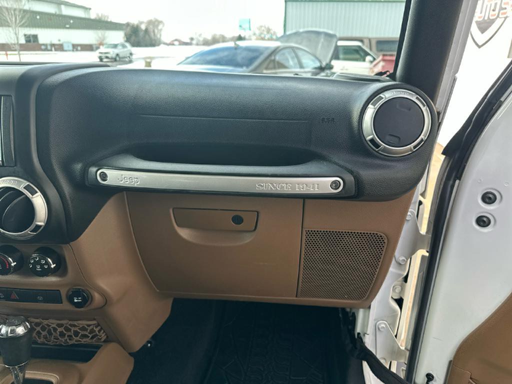 2015 Jeep Wrangler Unlimited Image 21