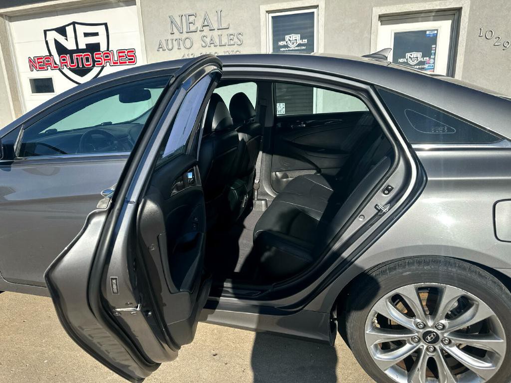 2011 Hyundai Sonata Image 6