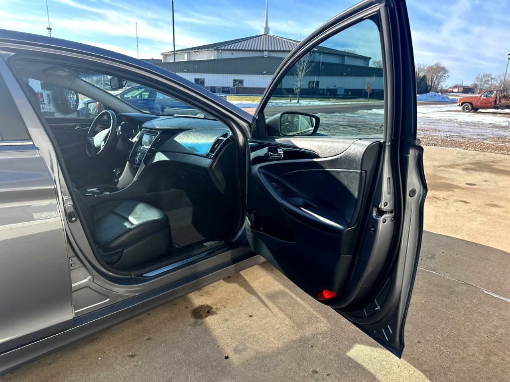 2011 Hyundai Sonata Image 10