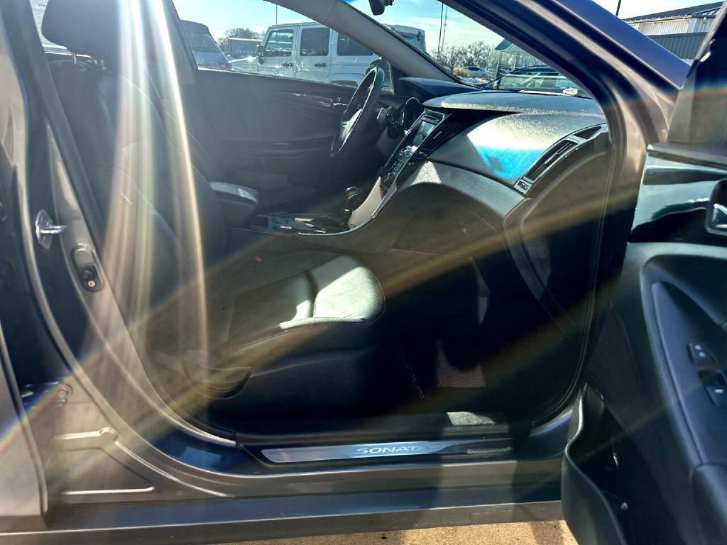 2011 Hyundai Sonata Image 11