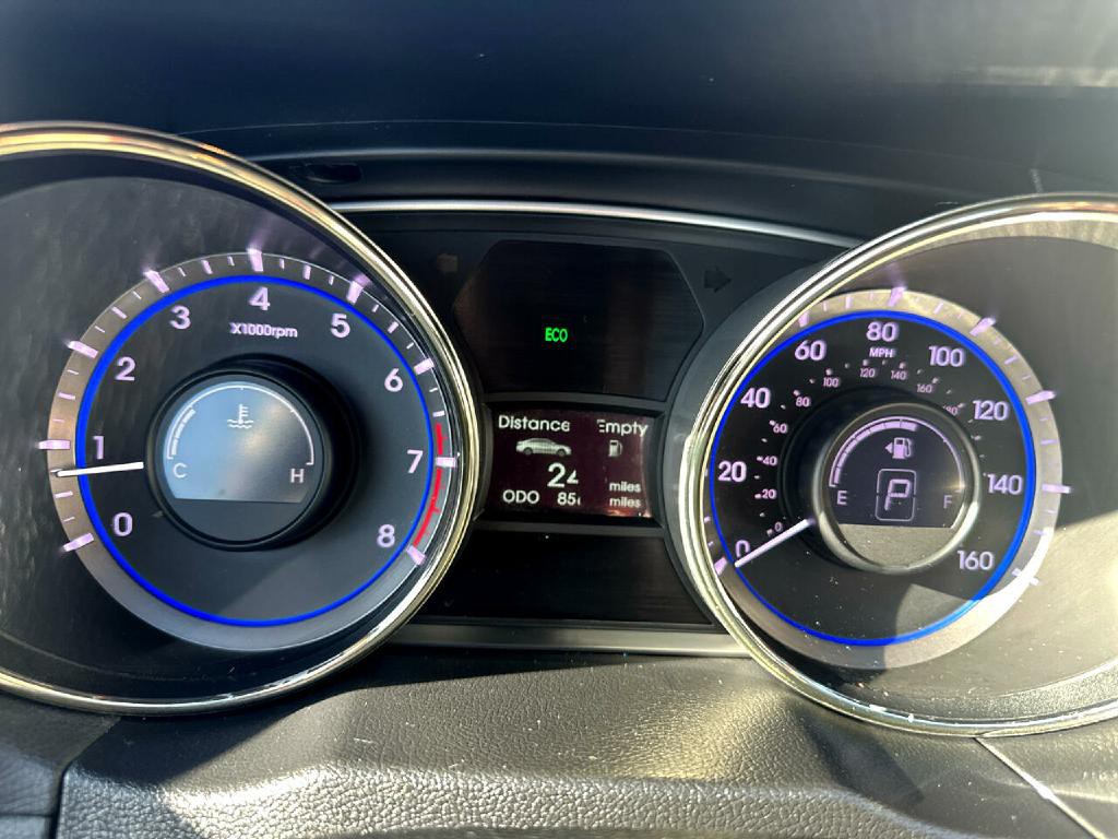 2011 Hyundai Sonata Image 15