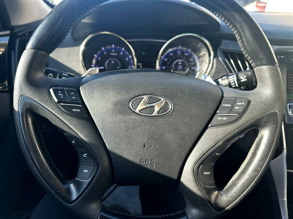 2011 Hyundai Sonata Image 16