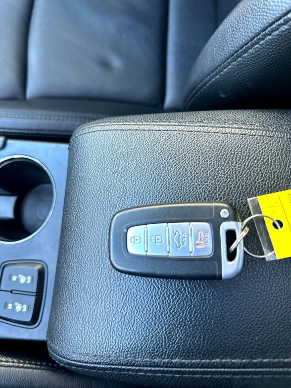 2011 Hyundai Sonata Image 27