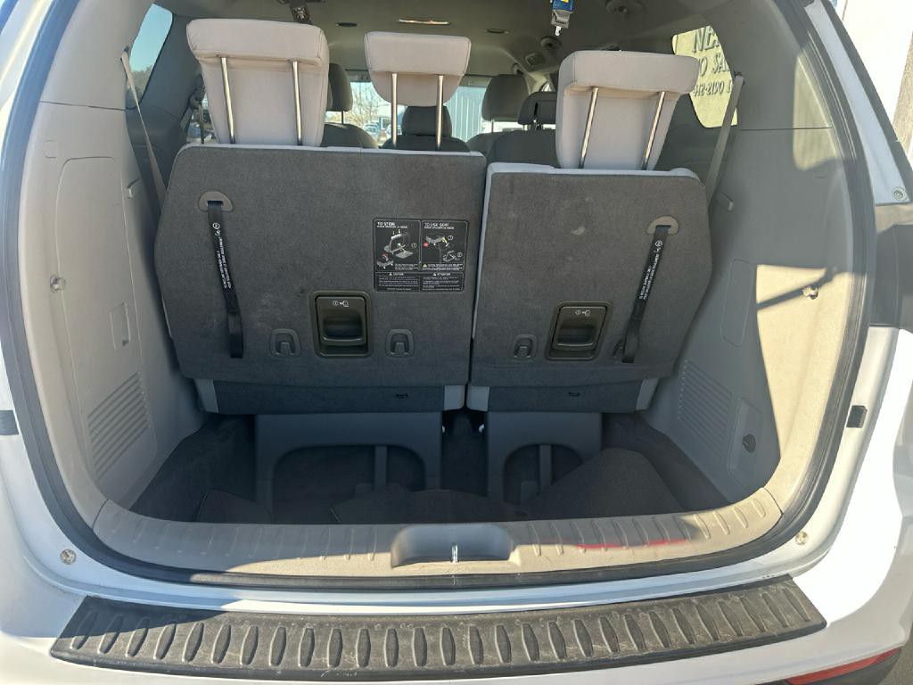 2020 Kia Sedona Image 7