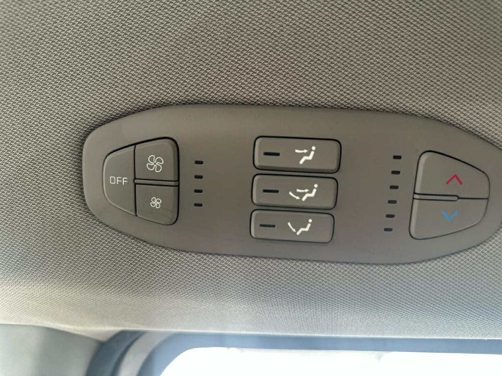 2020 Kia Sedona Image 16