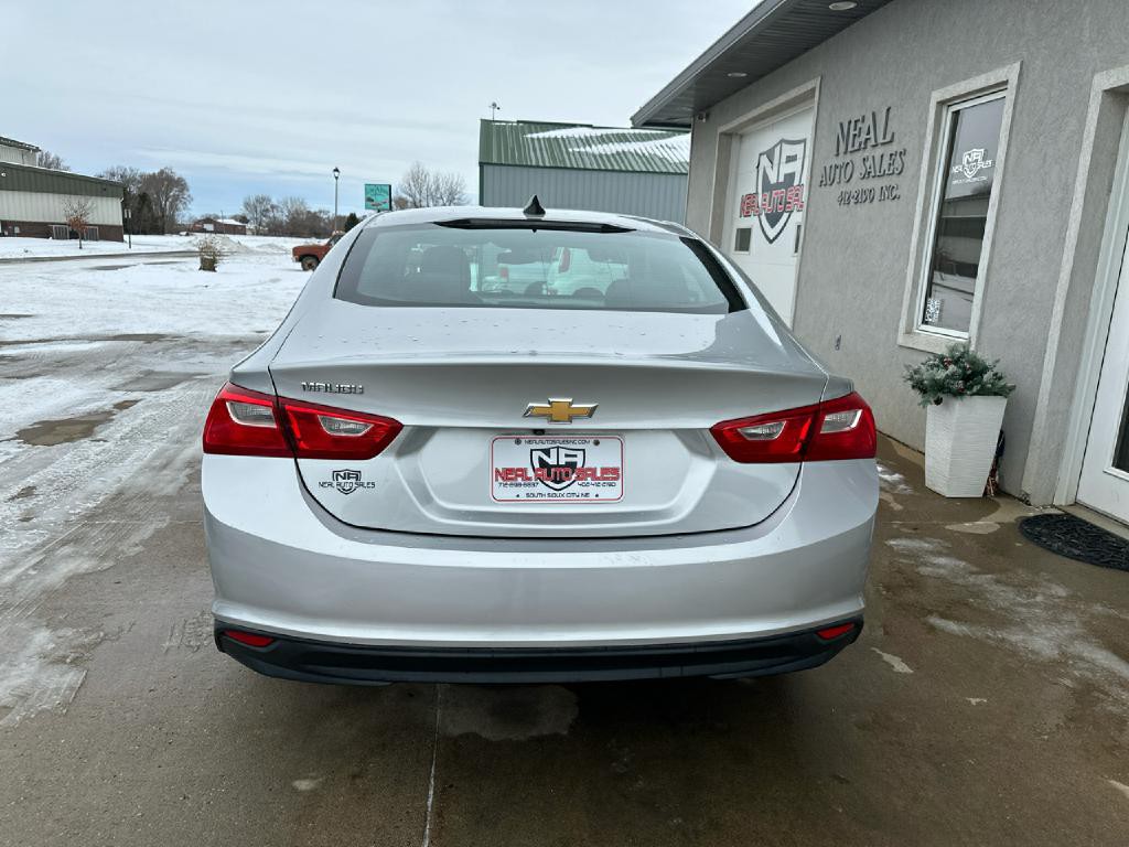 2018 Chevrolet Malibu Image 5