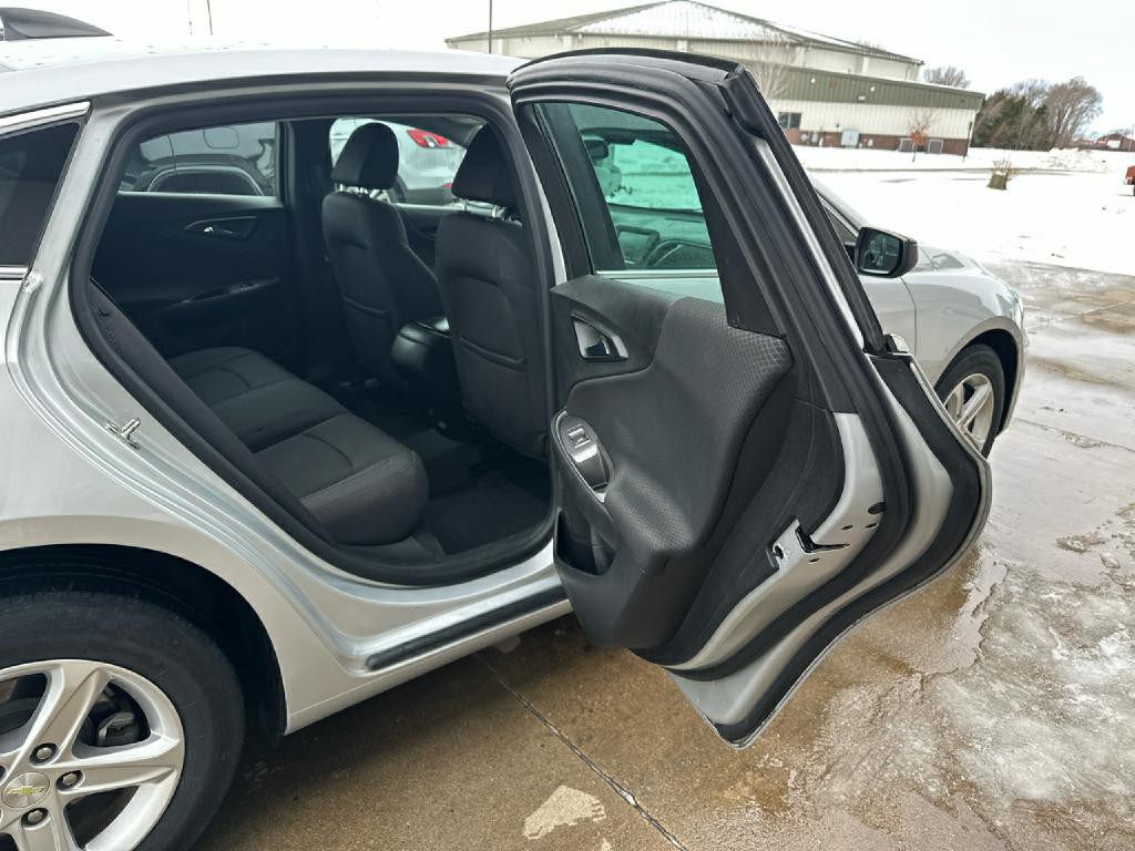 2018 Chevrolet Malibu Image 10