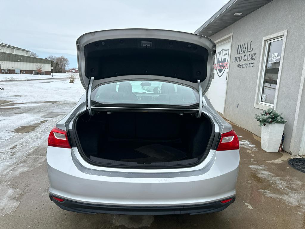 2018 Chevrolet Malibu Image 14