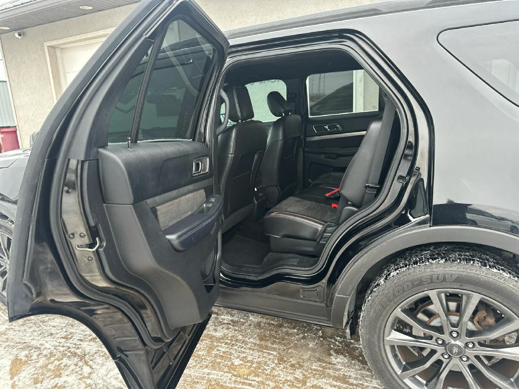 2018 Ford Explorer Image 8