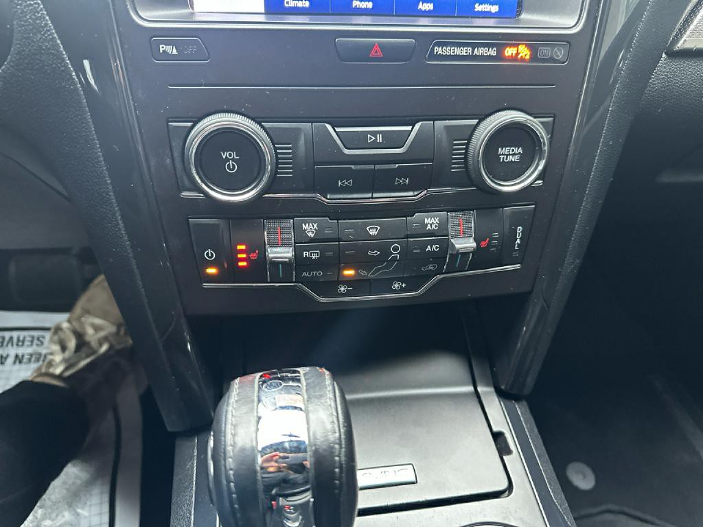 2018 Ford Explorer Image 24