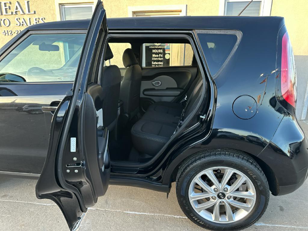 2017 Kia Soul Image 8