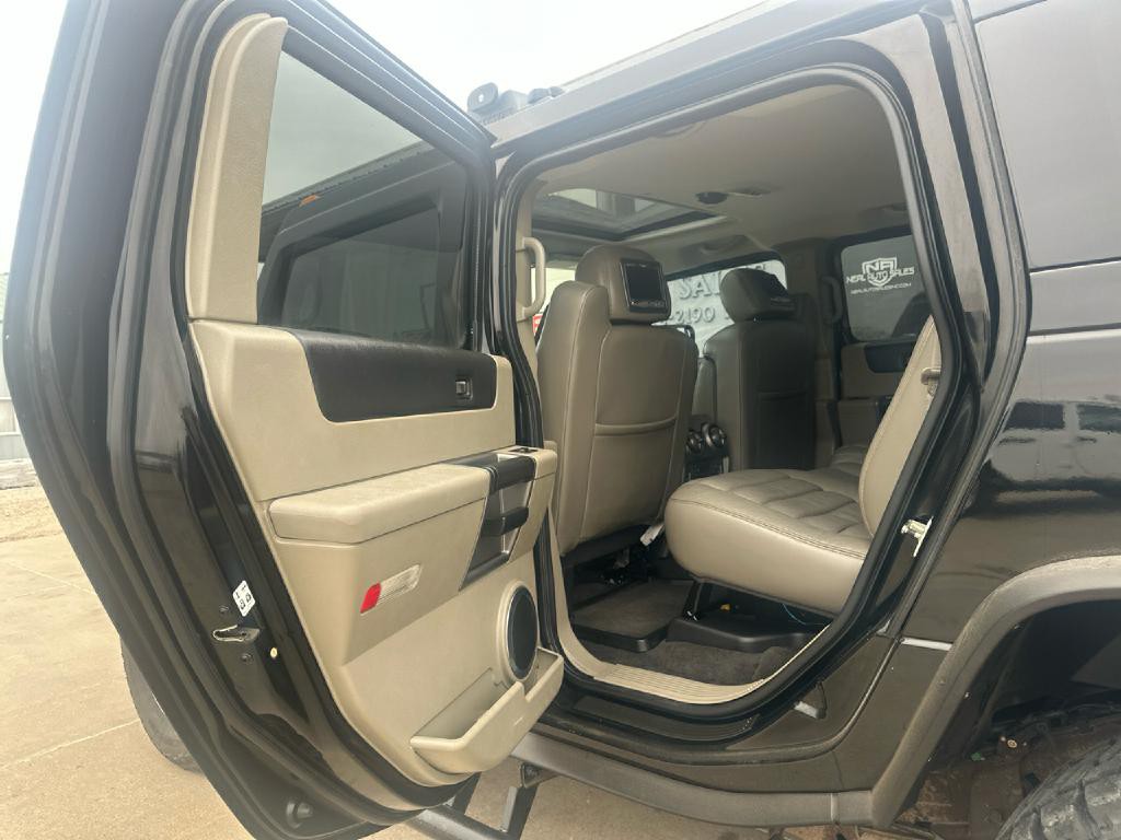 2003 HUMMER H2 Image 6