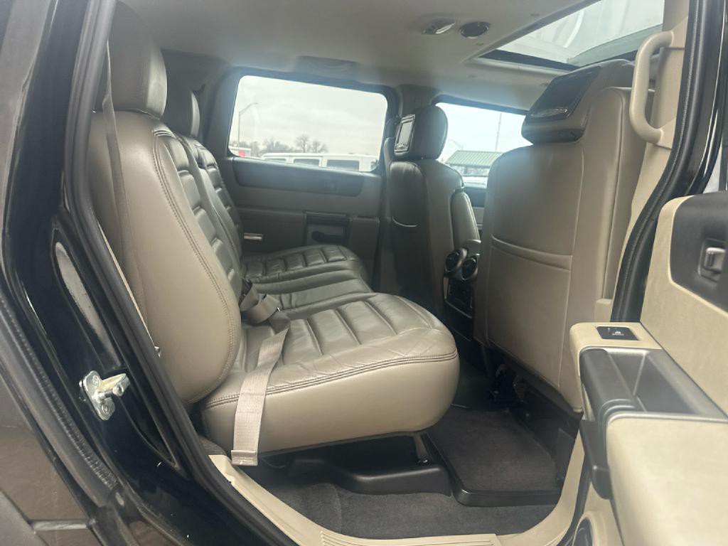 2003 HUMMER H2 Image 12