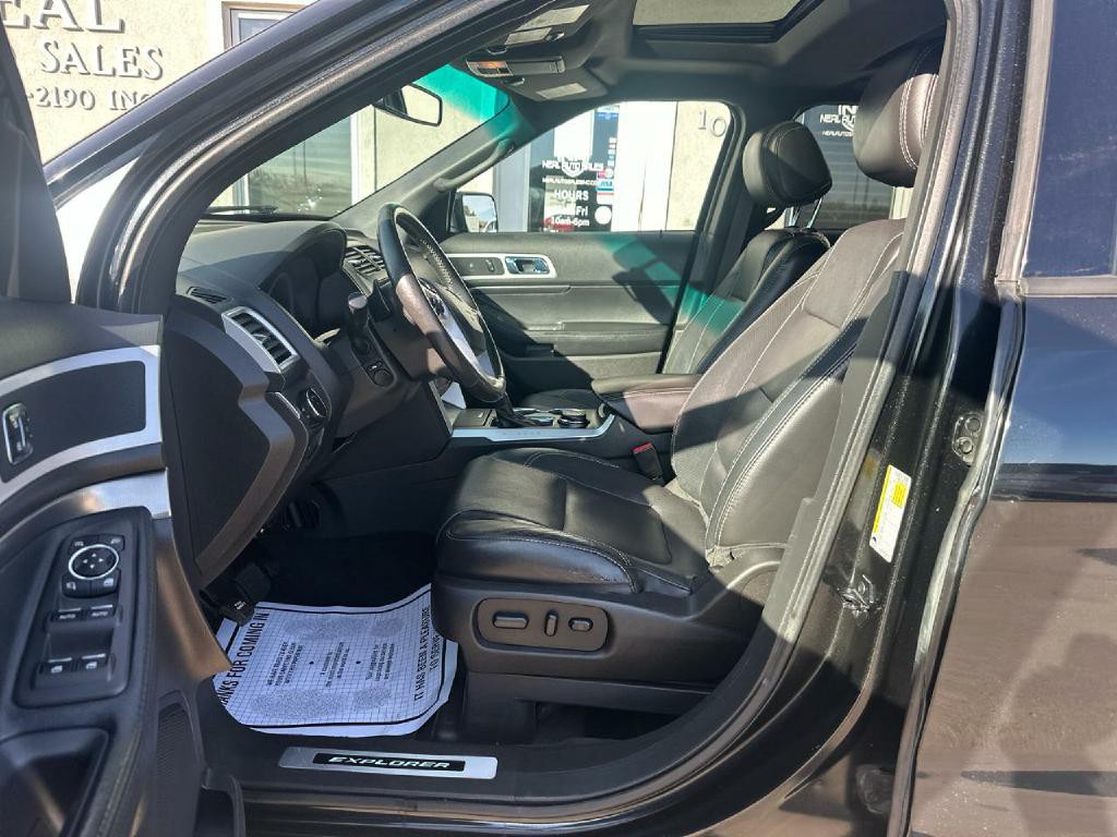 2015 Ford Explorer Image 12