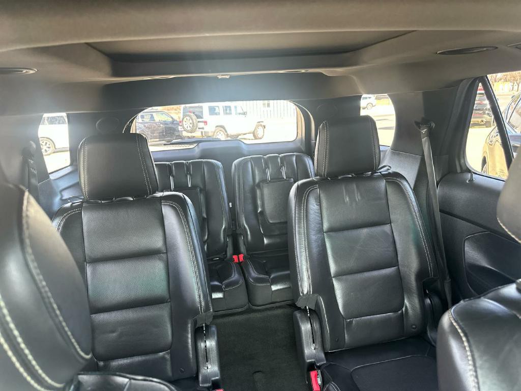 2015 Ford Explorer Image 26