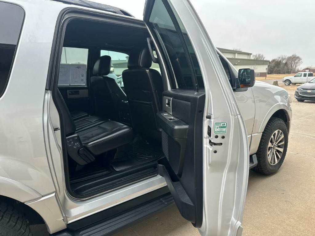 2016 Ford Expedition Image 12