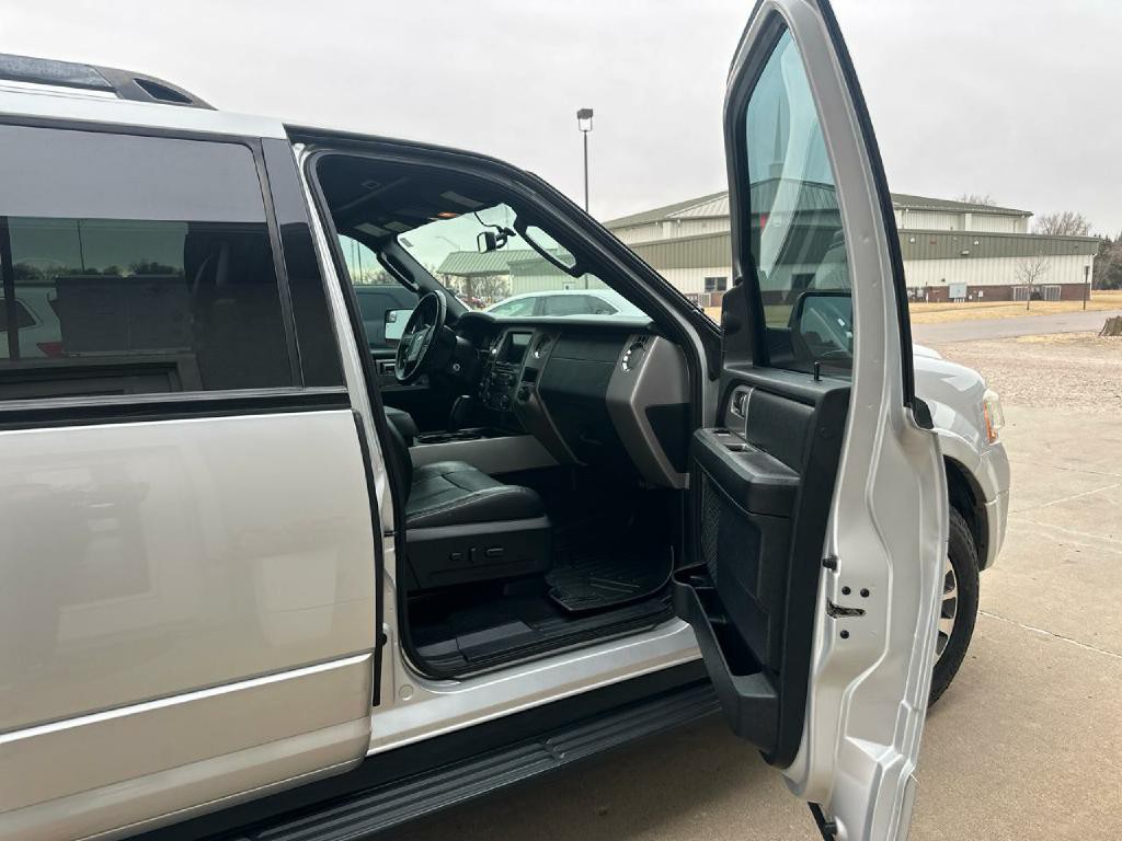2016 Ford Expedition Image 14