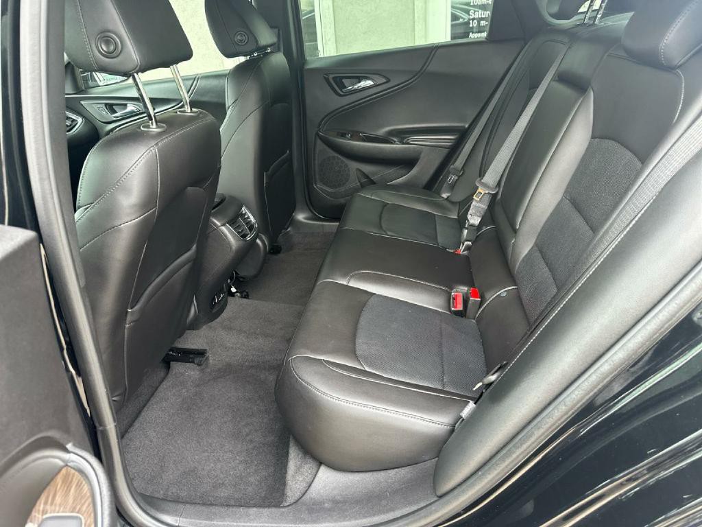 2016 Chevrolet Malibu Image 8