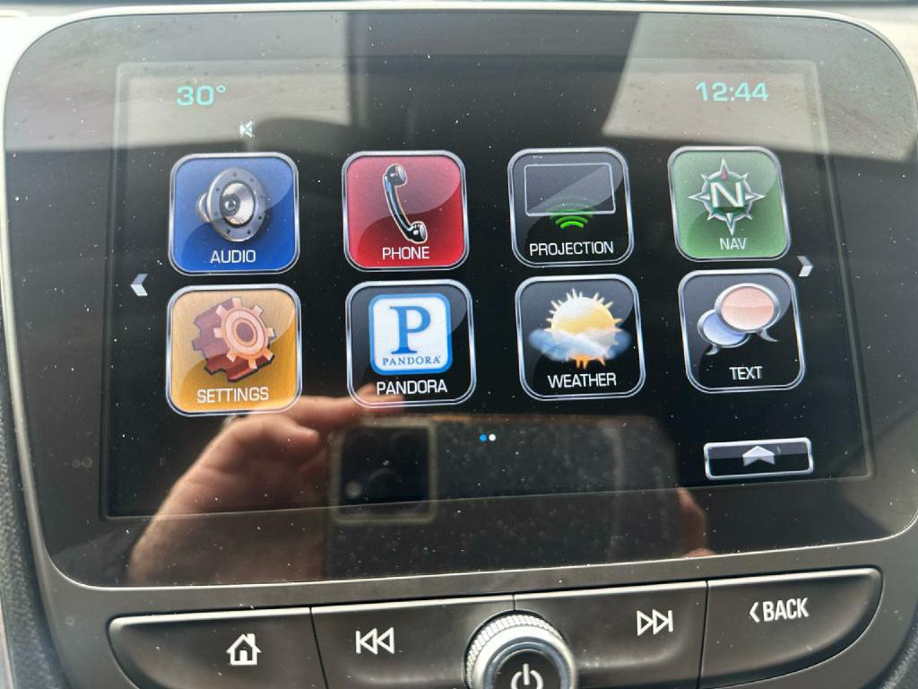 2016 Chevrolet Malibu Image 18